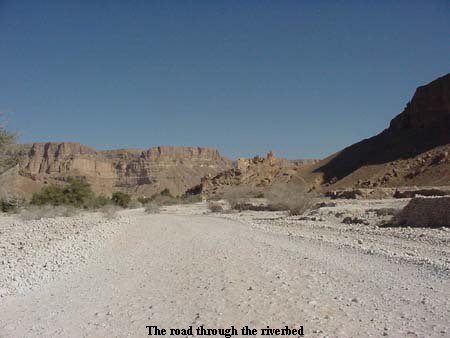 The road through the riverbed