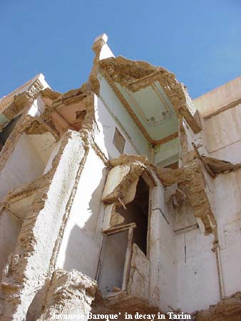 'Javanese Baroque'  in decay in Tarim