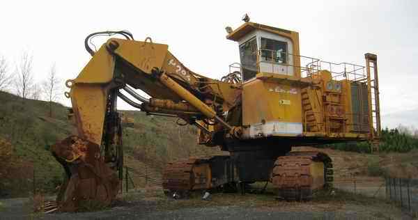 Liebherr digger at Cap-Decouverte Coalmine at le Garric in France