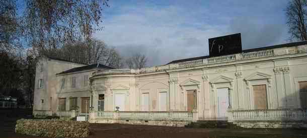 The old casino building, a former Italian villa - its deserted and for sale