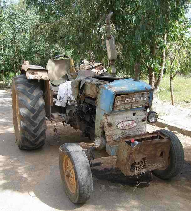 Classic Ford 4000 tractor in Morocco