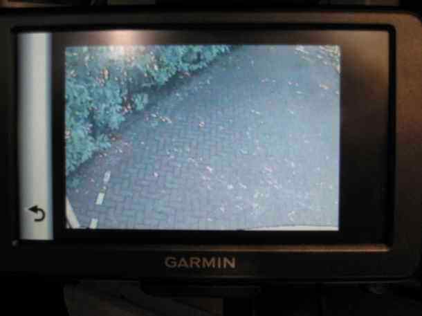 Garmin Dezl 560LT reverse backup camera display
