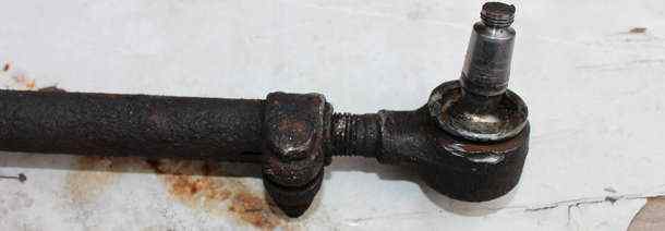 W123 steering balljoint rod - damaged by removal