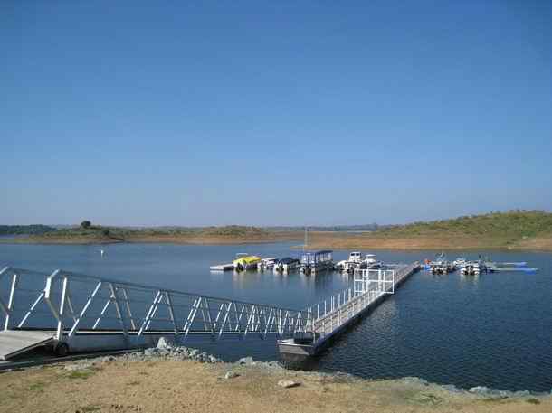 Rent a Yacht to cruise the Alqueva reservoir lake in the Alentejo in Portugal