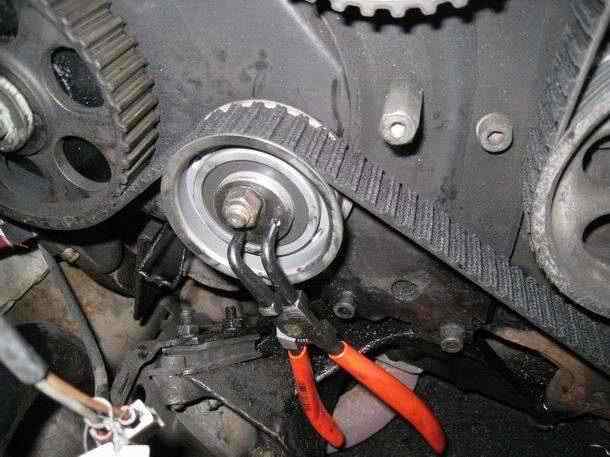 VW transporter T3 timing belt tensioner